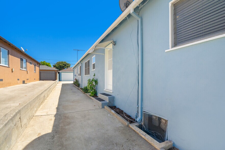 More Photos Of 5918 S Fairfax Ave, Los Angeles Apartments For Sale