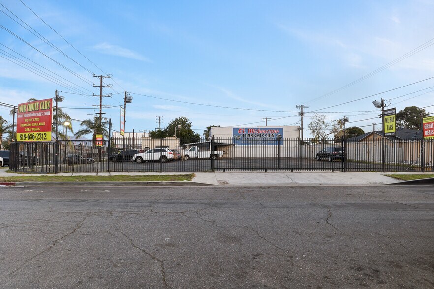More Photos Of 9979 San Fernando Rd, Pacoima Land For Lease