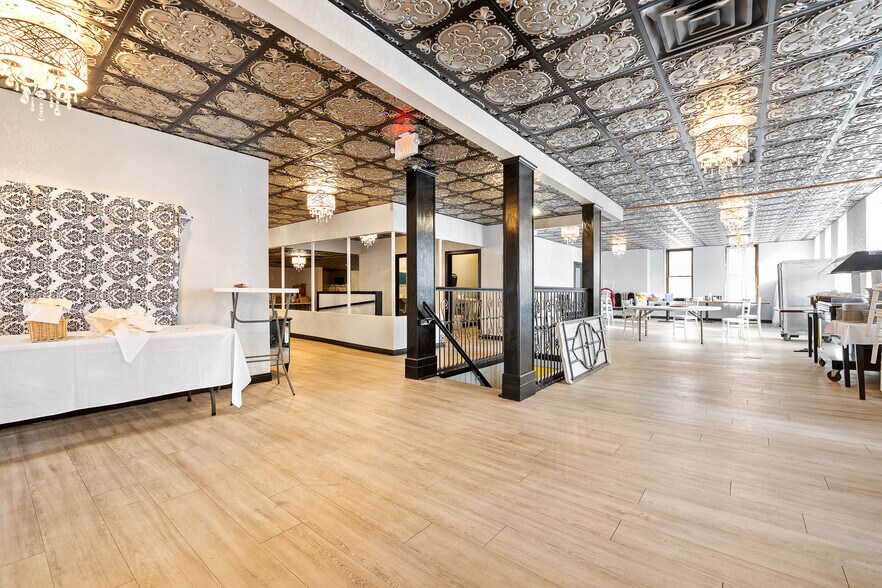 More Photos Of 603 N River St, Hot Springs Hotel For Lease