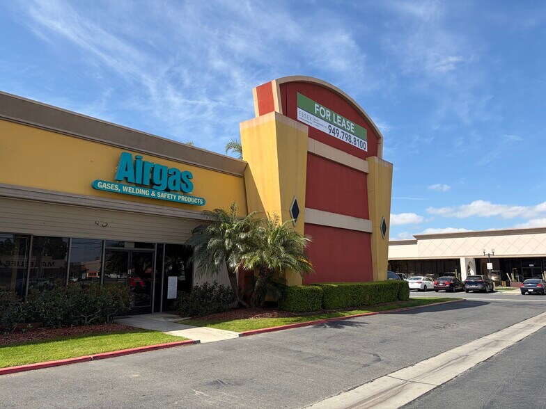 More Photos Of 514-538 W Katella Ave, Orange Unknown For Lease