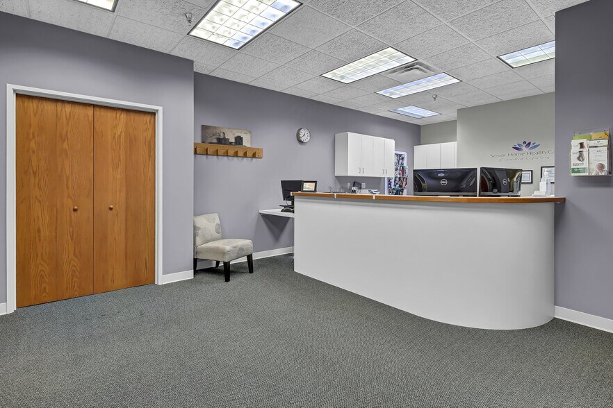 More Photos Of 1511 Northway Dr, Saint Cloud Medical For Sale