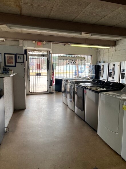More Photos Of 5330 Bragg Blvd, Fayetteville Freestanding For Sale
