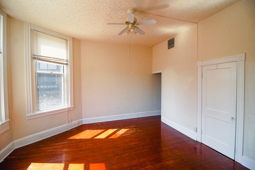 More Photos Of 525 N Charles St, Baltimore Apartments For Sale