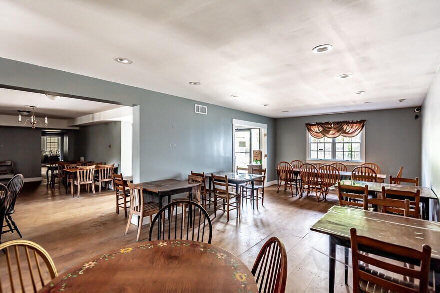 More Photos Of 121 S Main St, Waynesville Hospitality For Sale