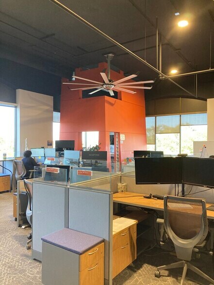 More Photos Of 9645 Lincolnway Ln, Frankfort Storefront Retail Office For Lease