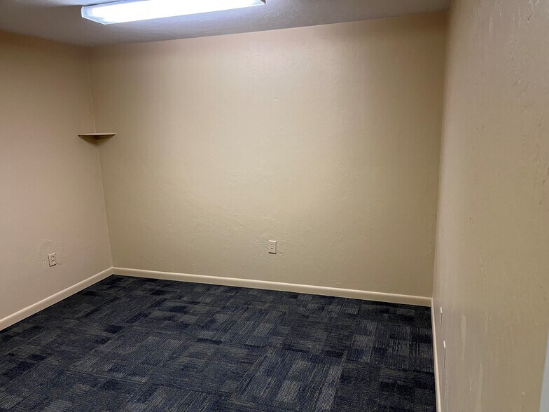 More Photos Of 7378 Sunrise Blvd, Keystone Heights Self Storage For Lease