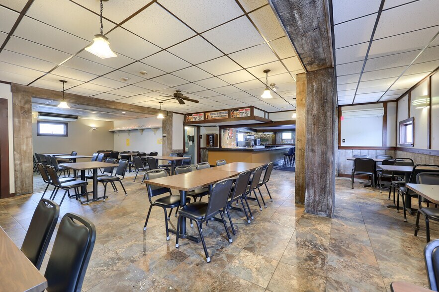More Photos Of 601 S Front St, Wrightsville Specialty For Sale