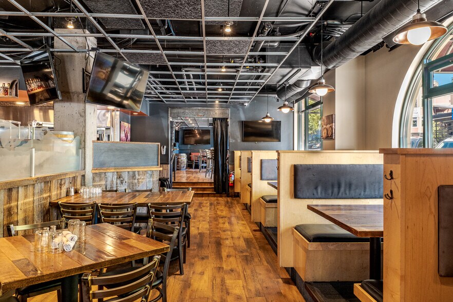 More Photos Of 700 Yampa, Steamboat Springs Restaurant For Sale