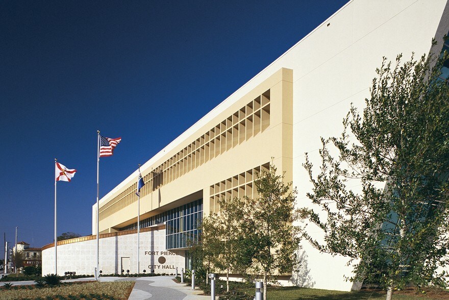 More Photos Of 120-140 S Indian River Dr, Fort Pierce Coworking Space