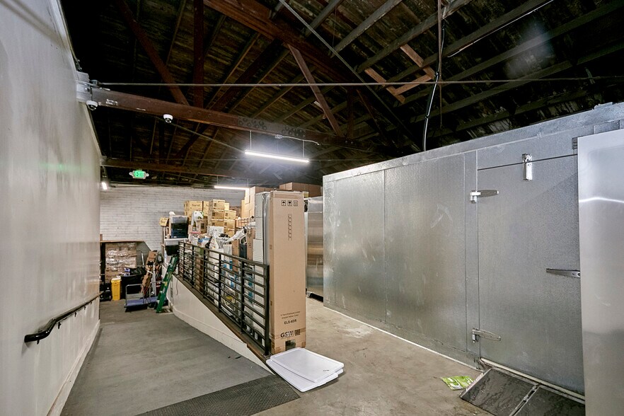 More Photos Of 101 N Virgil Ave, Los Angeles Warehouse For Sale