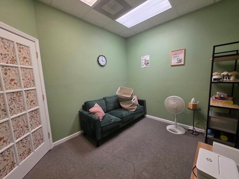 More Photos Of 149 Riverwalk Blvd, Ridgeland Storefront Retail Office For Sale