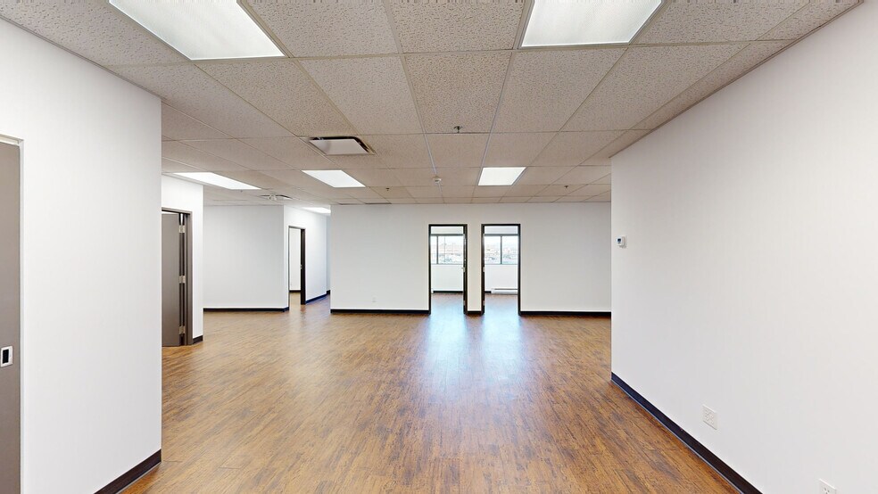 More Photos Of 2500 Rue Jean-Perrin, Québec Unknown For Lease