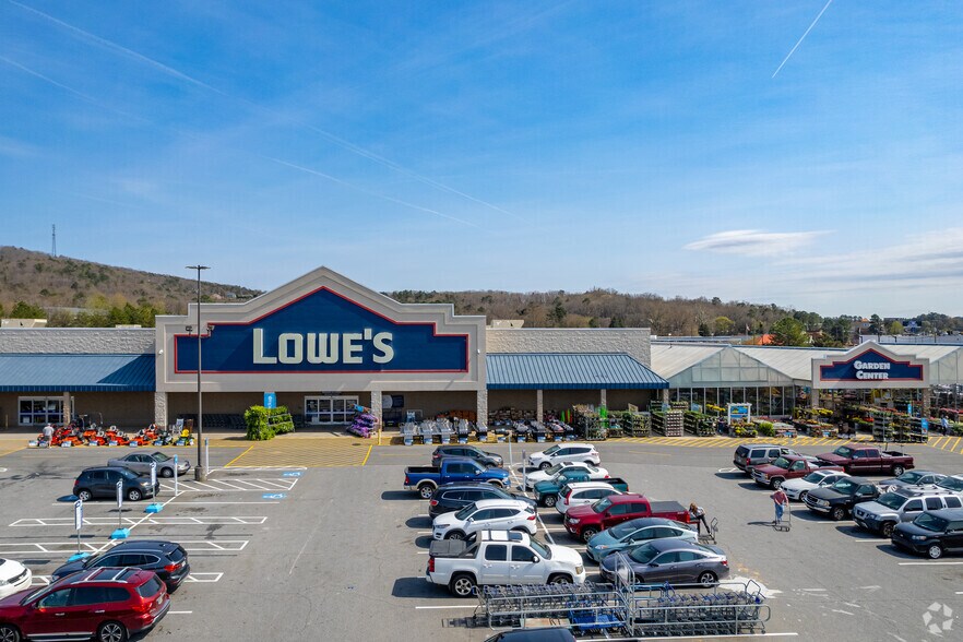 More Photos Of 101-289 Market Place Blvd, Cartersville Storefront For Lease