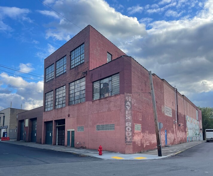 More Photos Of 204 Auburn St, Pittsburgh Manufacturing For Lease