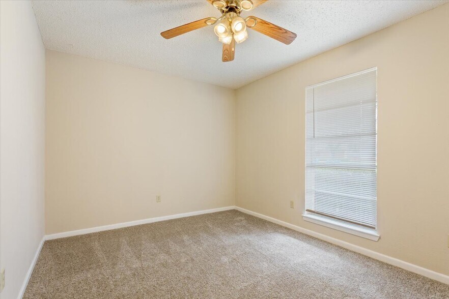 More Photos Of Gruver Circle, Hewitt Apartments For Sale