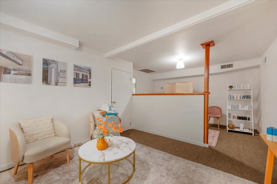 More Photos Of 339 W D St, Lemoore Storefront For Sale