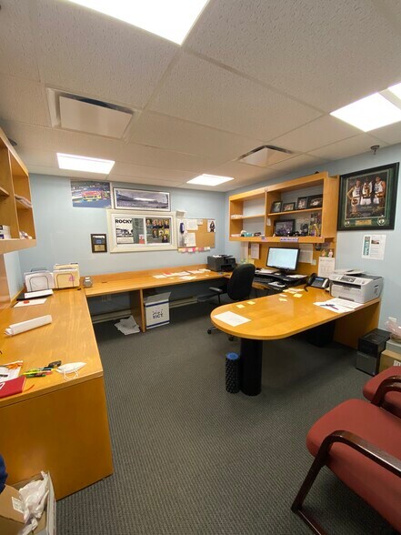 More Photos Of 275 Centre St, Holbrook Warehouse For Lease
