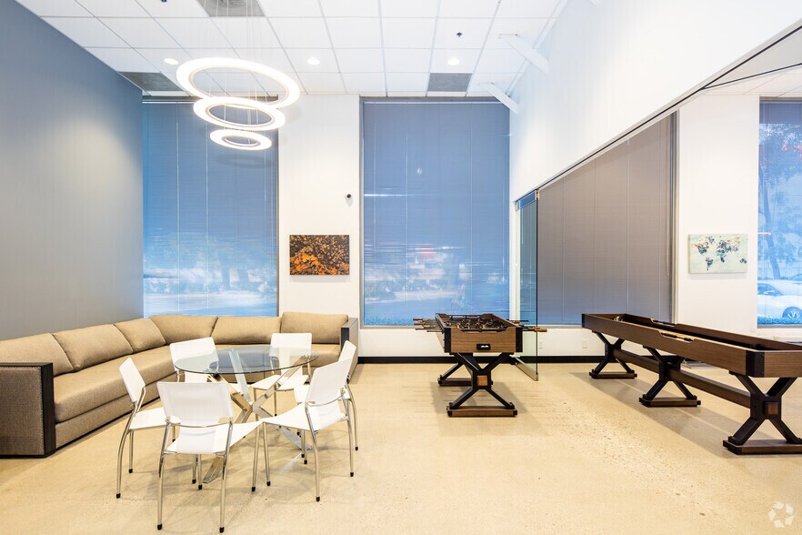 More Photos Of 1411 W 190th St, Gardena Office For Sale