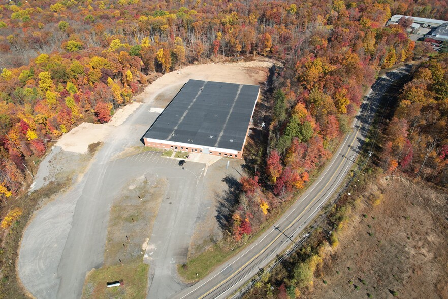 Primary Photo Of 333 Crestwood Dr, Mountain Top Manufacturing For Sale