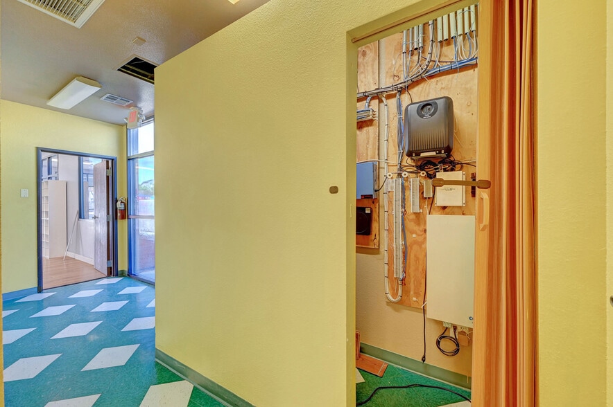 More Photos Of 3940 W Ann Rd, North Las Vegas Medical For Lease