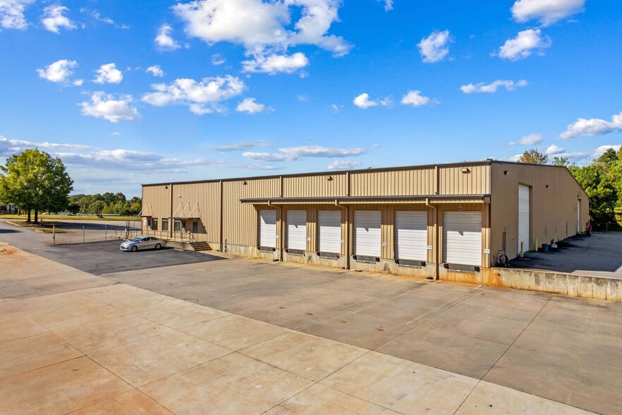 More Photos Of 177 Houston Rd, Troutman Warehouse For Sale