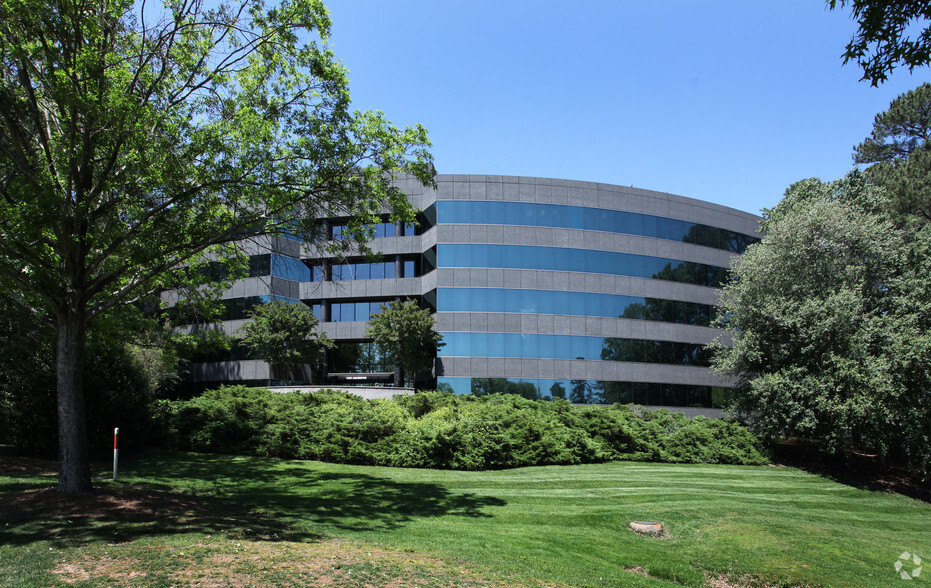 Primary Photo Of 1200 Ashwood Pky, Atlanta Office For Sale