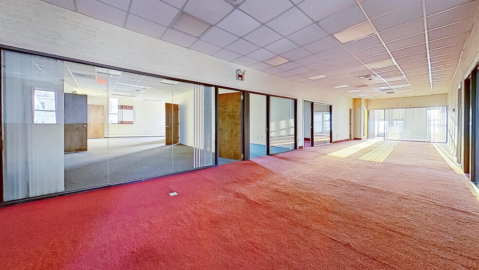 More Photos Of 4 Central St, Farmington Bank For Sale