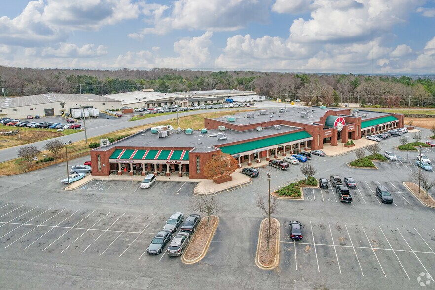 More Photos Of 929 Concord Pky S, Concord Unknown For Lease