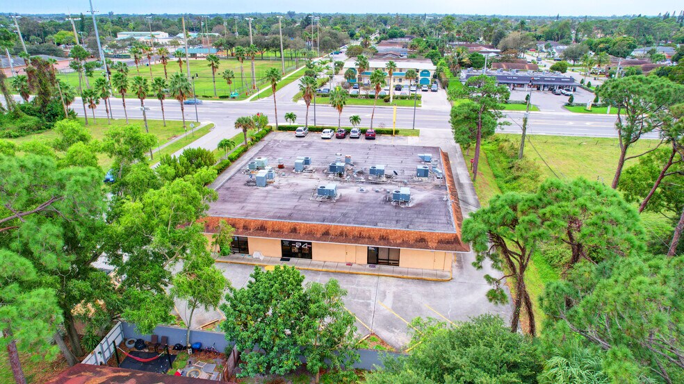 More Photos Of 5371 10th Ave N, Greenacres Storefront Retail Office For Lease