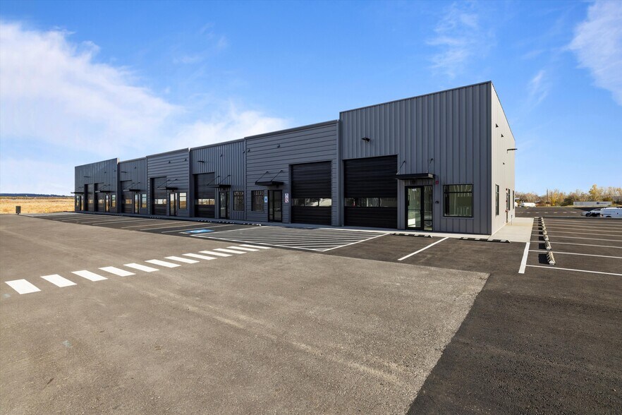 More Photos Of 2517 Logan St, Richland Service For Sale