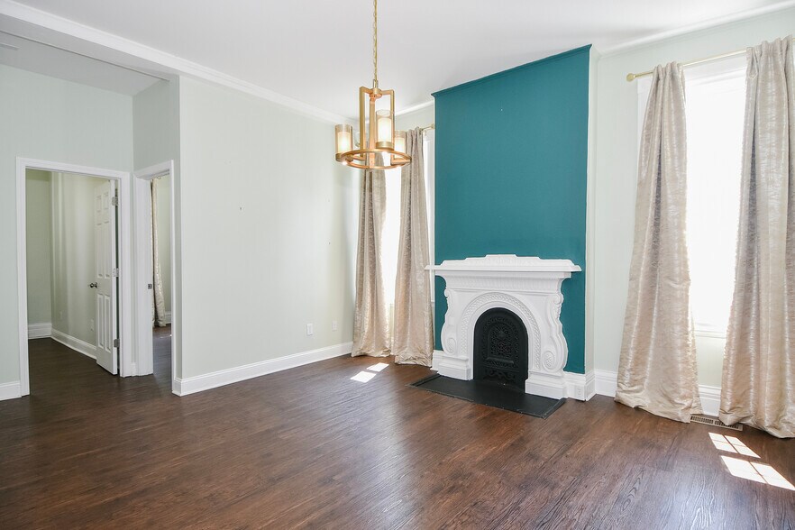 More Photos Of 93-97 Broad St, Middletown Office For Sale