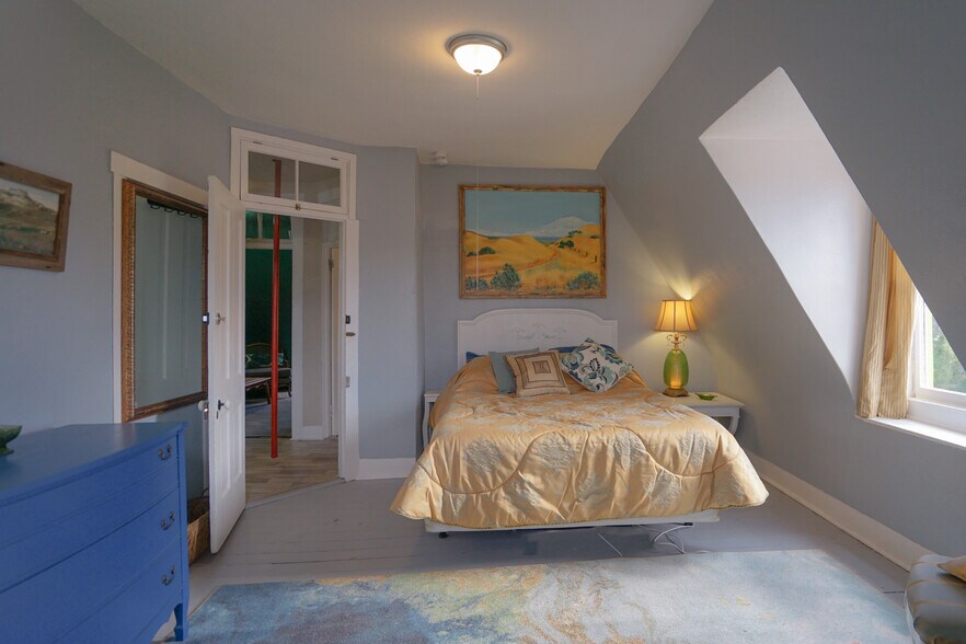More Photos Of 230 W First St, Trinidad Apartments For Sale