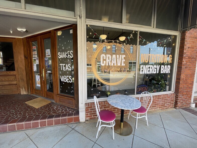 More Photos Of , Clinton General Retail For Sale