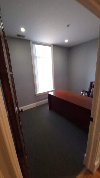 More Photos Of 9550 W Sergo Dr, McCook Light Distribution For Lease