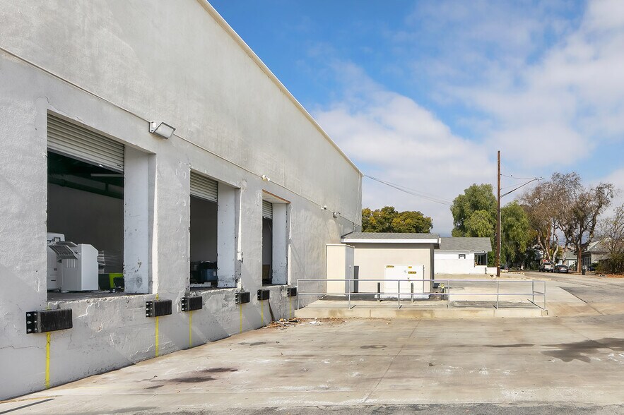 More Photos Of 110 N Third Ave, Upland Warehouse For Sale