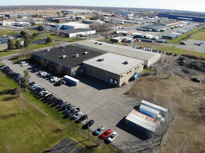 More Photos Of 55 Oriskany Dr, Tonawanda Distribution For Lease