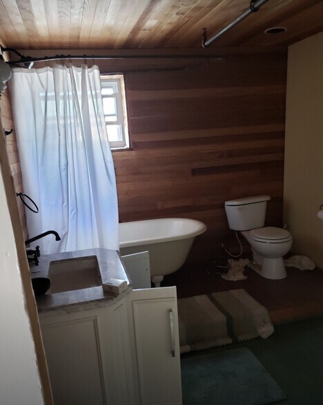 More Photos Of 305 N Main St, Tarboro Storefront Retail Office For Sale