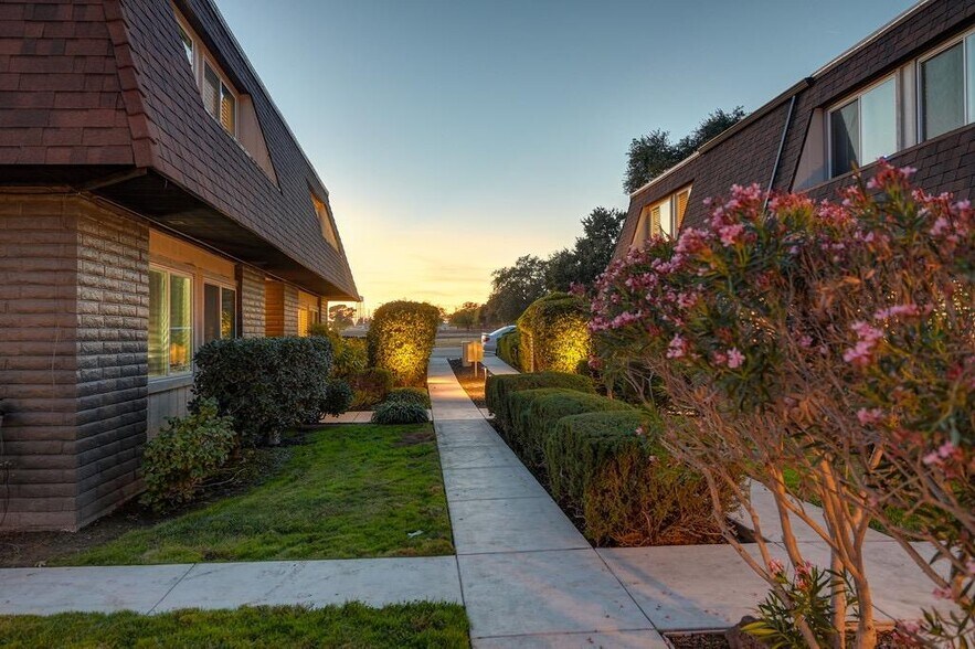 More Photos Of 5364 Garfield Ave, Sacramento Apartments For Sale