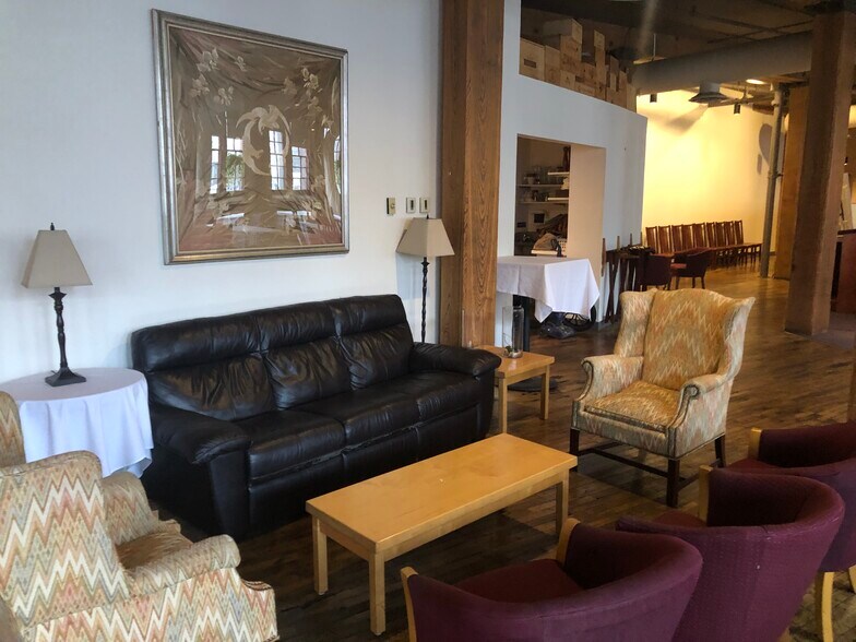 More Photos Of 535 Canal St, Reading Flex For Sale