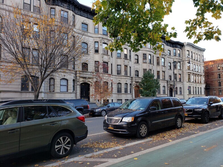 More Photos Of 176 Prospect Park W, Brooklyn Apartments For Sale