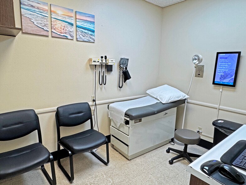 More Photos Of 1904 N Orange Grove Ave, Pomona Medical For Sale