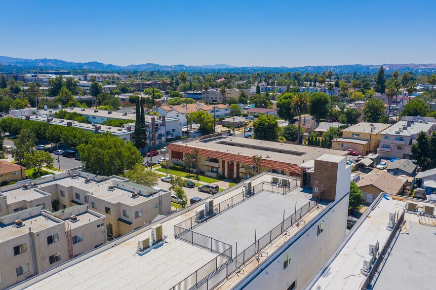 More Photos Of 7018 Alabama Ave, Canoga Park Apartments For Sale