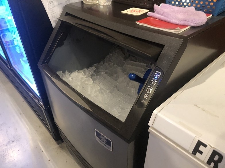 More Photos Of 127 Troy St, Canton Hotel For Sale