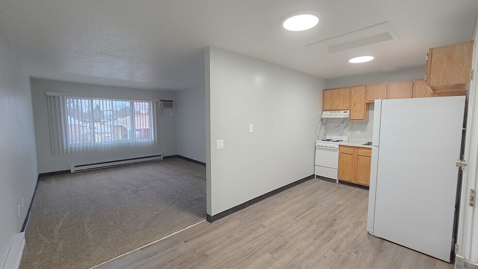 More Photos Of 3315 E 15th St, Des Moines Apartments For Sale