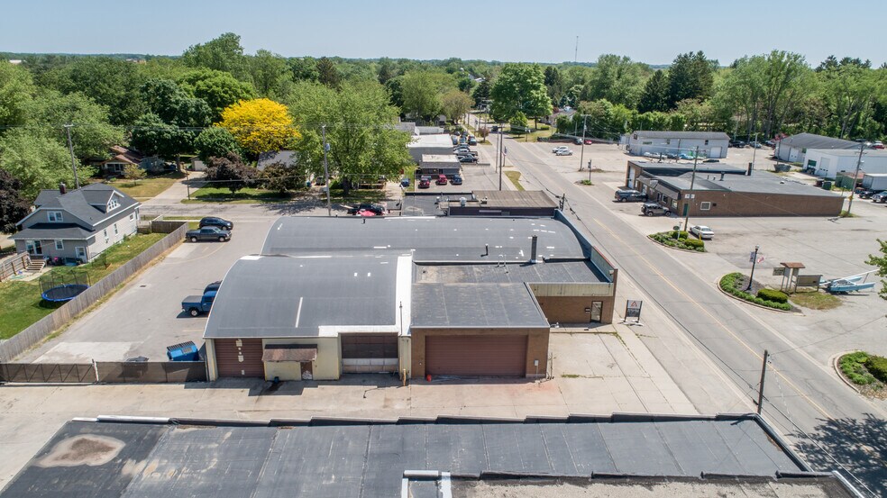 More Photos Of 241 W Randall St, Coopersville Warehouse For Sale