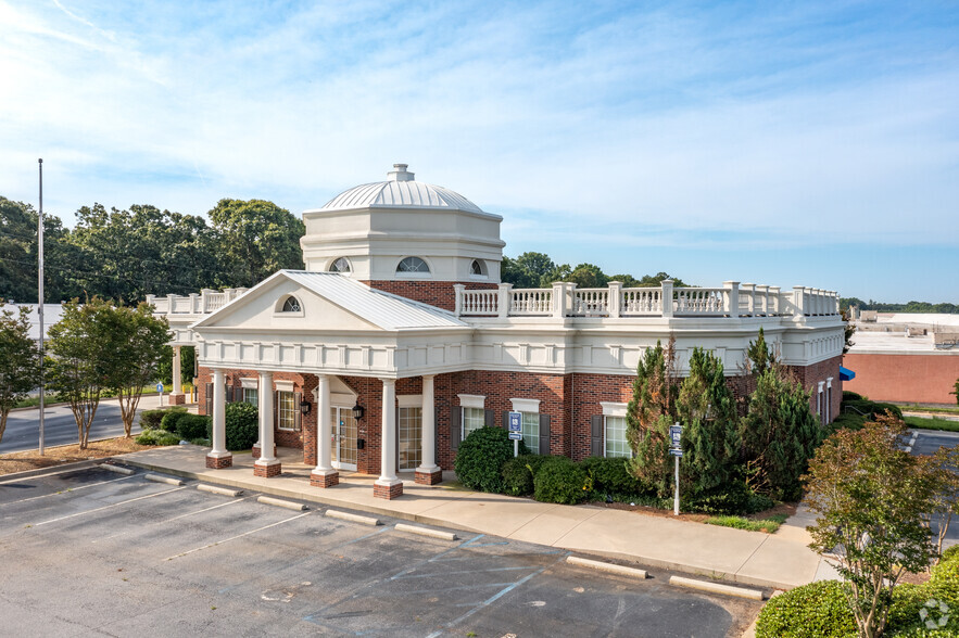 Primary Photo Of 3165 Maysville Rd, Commerce Bank For Sale