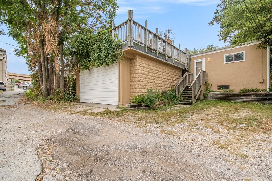 More Photos Of 121 N 35th Ave, Omaha Multifamily For Sale