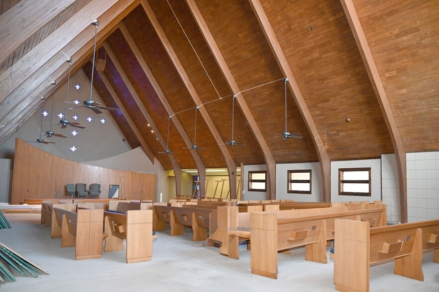 More Photos Of 7375 Samuel Dr, Denver Specialty For Sale