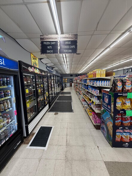More Photos Of 734 3rd St, Humboldt Convenience Store For Sale