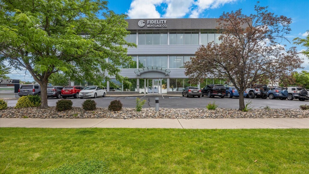 More Photos Of 700 Belford Ave, Grand Junction Loft Creative Space For Sale